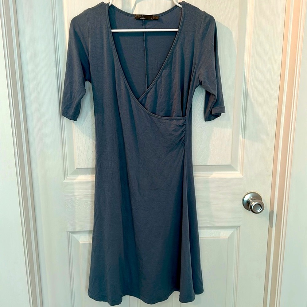 Prana Sz small cross over dress in light blue
